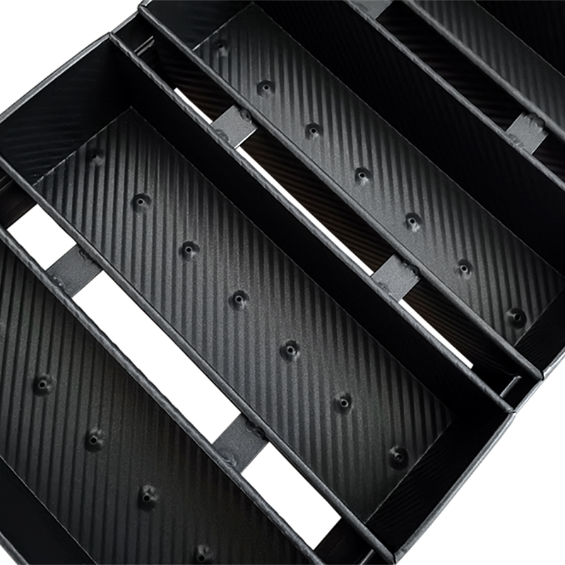 4 Straps Loaf Pan