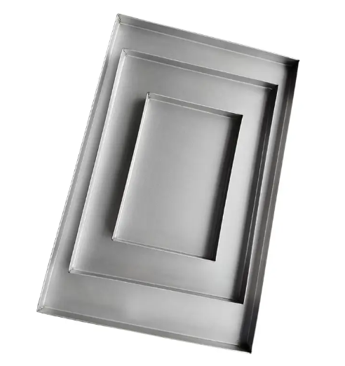 Space-Saving Right-Angle Baking Trays For Industrial Ovens