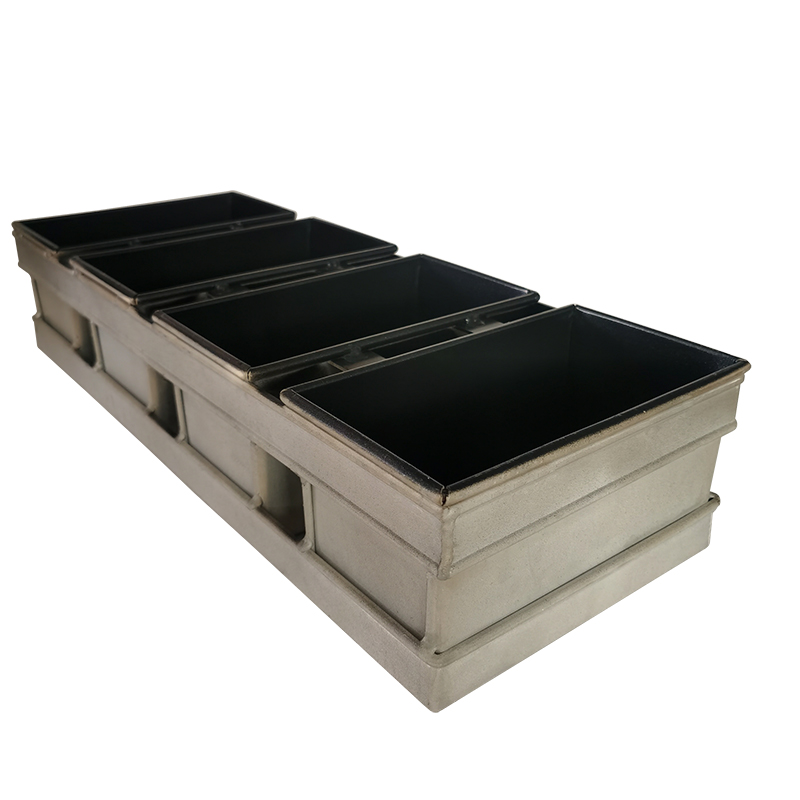 4 Straps Loaf Pan