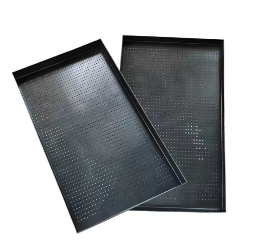 Space-Saving Right-Angle Baking Trays For Industrial Ovens