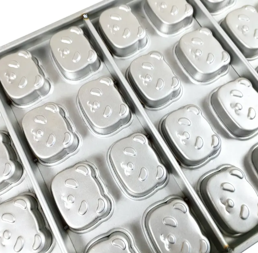 Aluminum Steel Animal Cake Pans for Commercial Bakeries